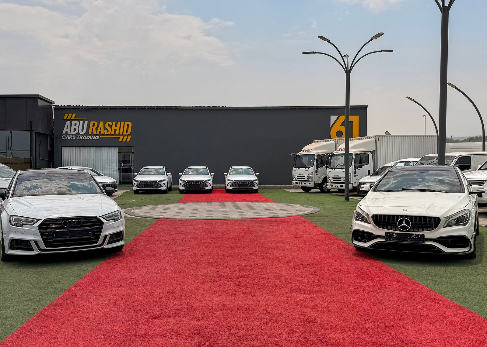 معارض سوق سيارات عجمان 2026: مؤشر تحريري لجاهزية المشتري الرقمية