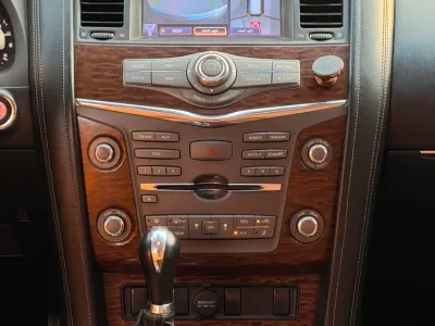 2017 Nissan Patrol SE Platinum City V6 GCC Specs