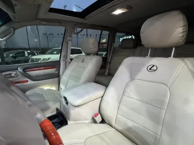 2000 Lexus LX 470