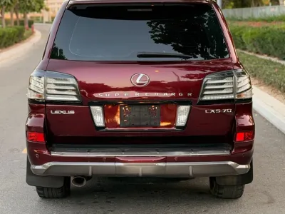 2014 Lexus LX 570 S GCC Specs