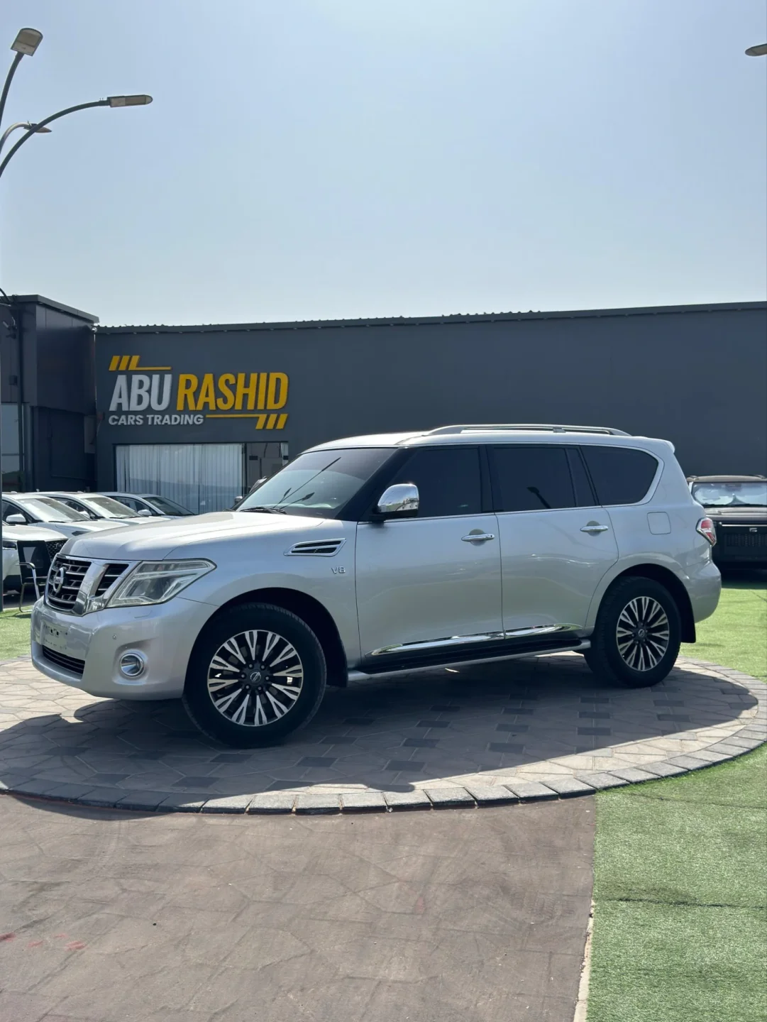 2017 Nissan Patrol LE Titanium GCC Specs