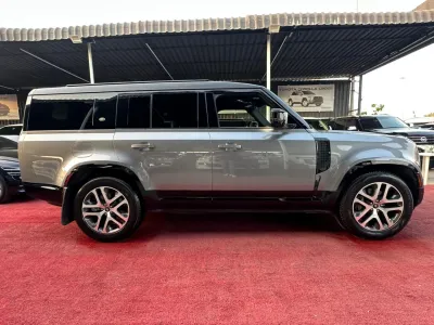 2024 Land Rover Defender 130 P400 American Specs