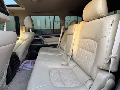 2011 Toyota Land Cruiser VXR GCC Specs