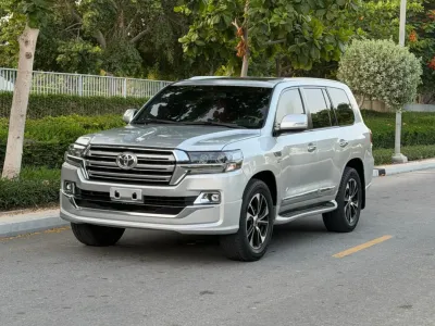 2014 Toyota Land Cruiser VXR 2020-Style Conversion GCC Specs