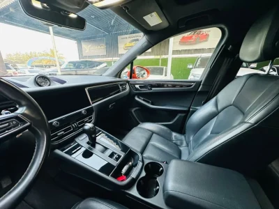 2022 Porsche Macan GCC Specs