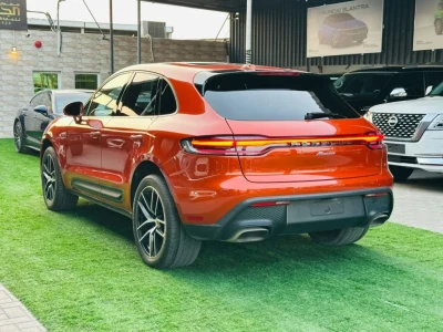 2022 Porsche Macan GCC Specs