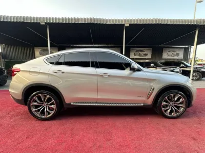 بي إم دبليو X6 xDrive50i موديل 2016 مواصفات خليجية