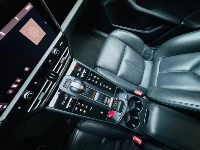 2022 Porsche Macan GCC Specs