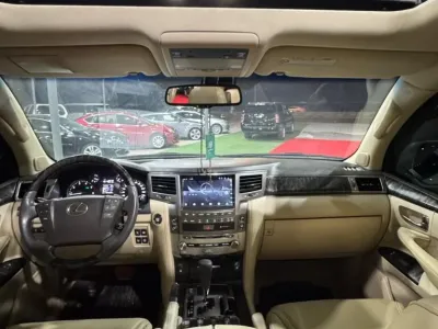 لكزس LX 570 موديل 2013