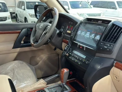 2015 Toyota Land Cruiser GXR GCC Specs