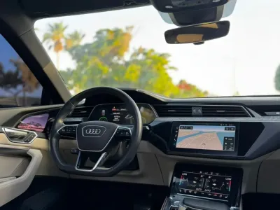أودي e-tron سبورت باك 55 كواترو 2020 مواصفات خليجية