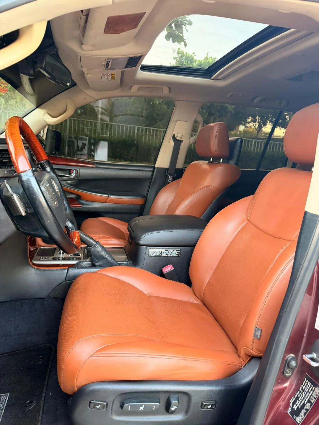 2014 Lexus LX 570 S GCC Specs