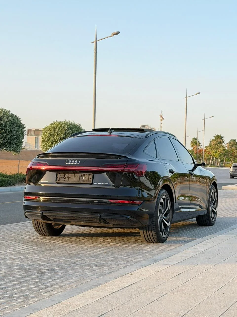 2020 Audi e-tron Sportback 55 quattro GCC Specs