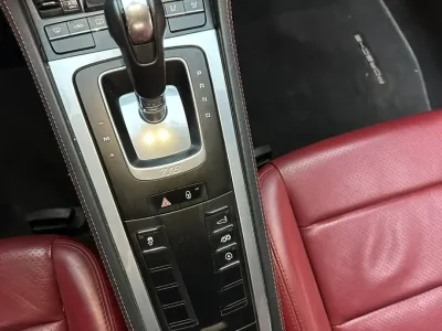2018 Porsche 718 Cayman S GCC Specs