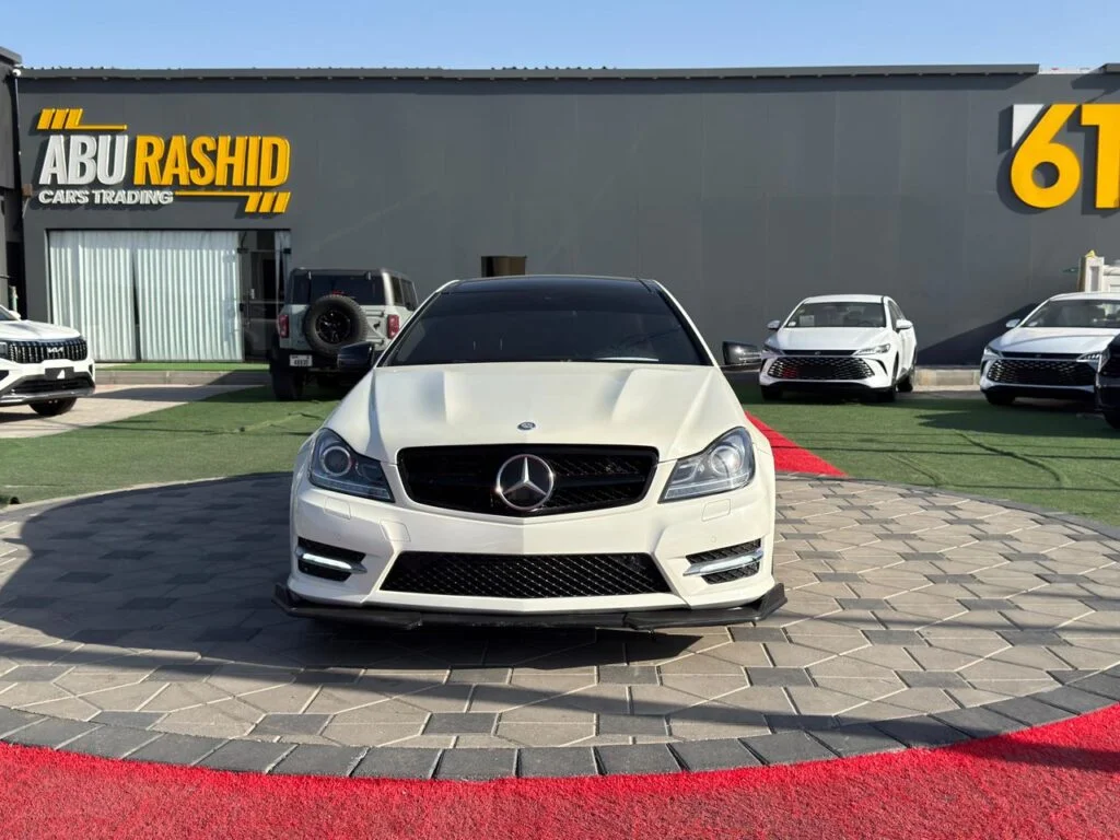 مرسيدس بنز C 250 موديل 2014 محولة بتصميم C63 AMG
