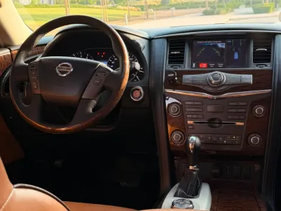 نيسان باترول SE بلاتينيوم سيتي V6 موديل 2018 محولة إلى شكل 2022 مواصفات خليجية