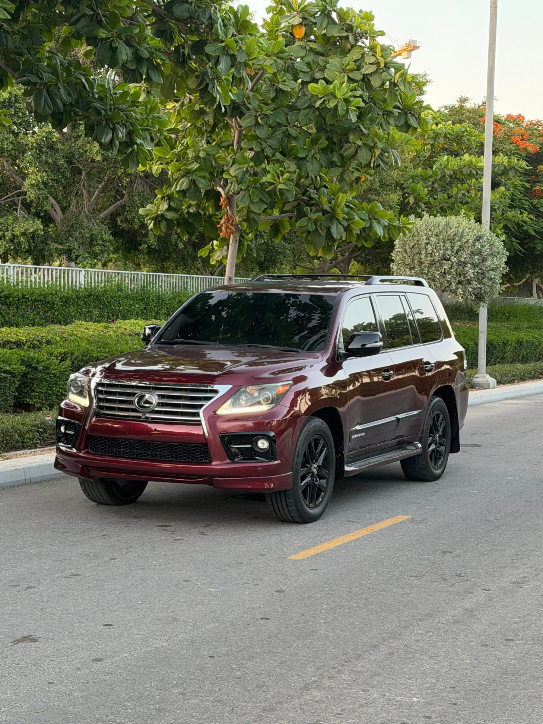 2014 Lexus LX 570 S GCC Specs