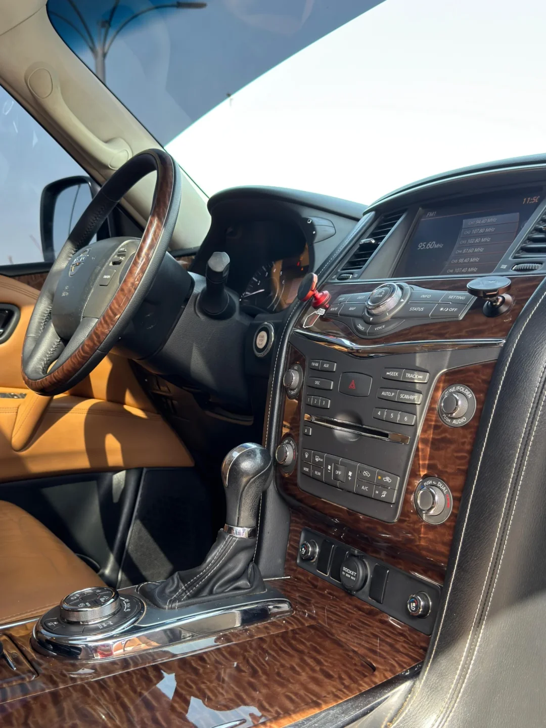 2017 Nissan Patrol LE Titanium GCC Specs