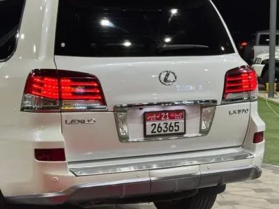لكزس LX 570 موديل 2013