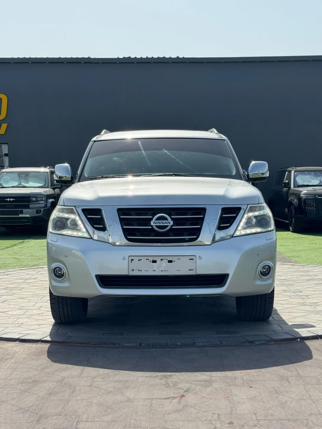 2017 Nissan Patrol LE Titanium GCC Specs