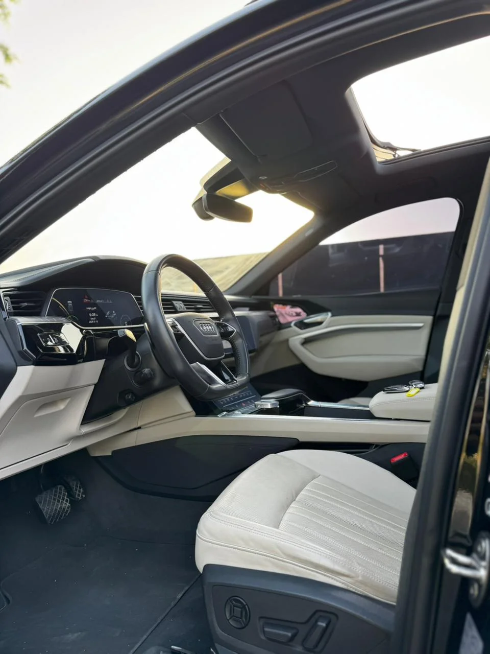 2020 Audi e-tron Sportback 55 quattro GCC Specs