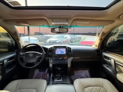 2011 Toyota Land Cruiser VXR GCC Specs