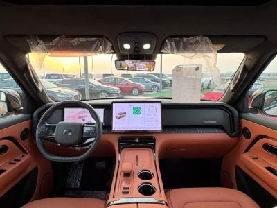 روكس أداماس 2026 - صورة 12