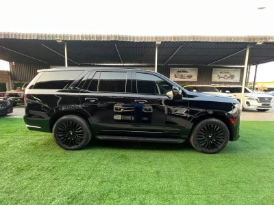 2021 Cadillac Escalade Premium Luxury US Specs