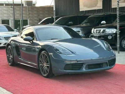 2018 Porsche 718 Cayman S GCC Specs