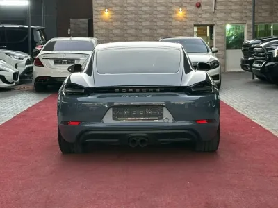 2018 Porsche 718 Cayman S GCC Specs