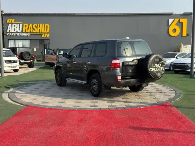 2015 Toyota Land Cruiser 4.0L V6 Manual GCC Specs
