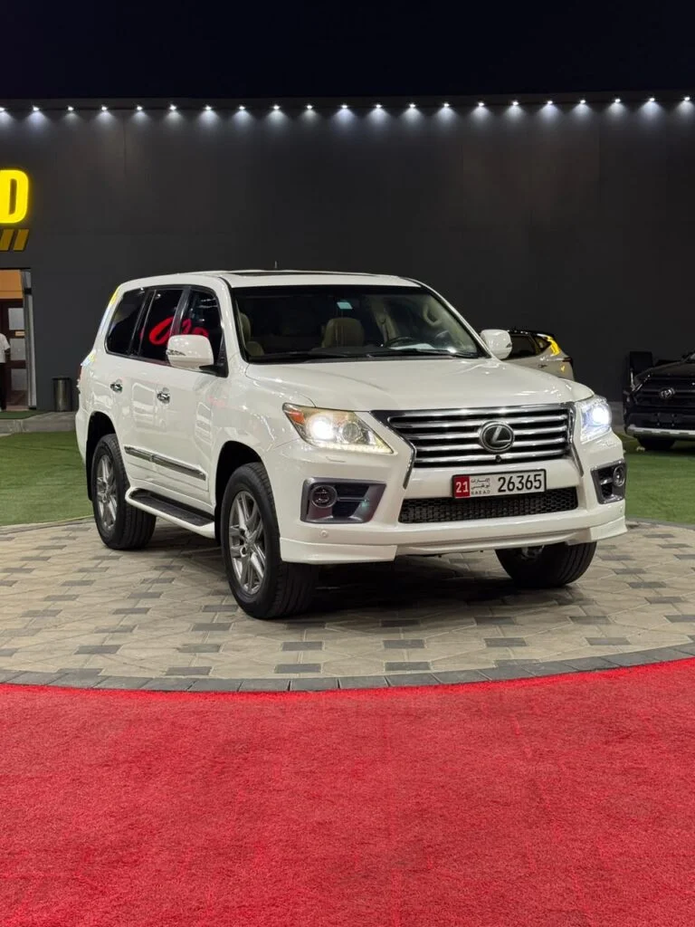 لكزس LX 570 موديل 2013