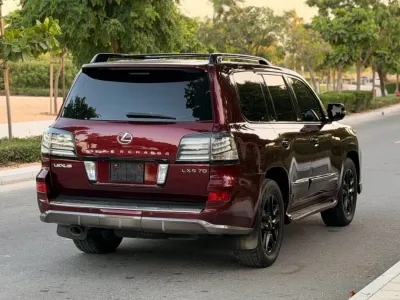 2014 Lexus LX 570 S GCC Specs