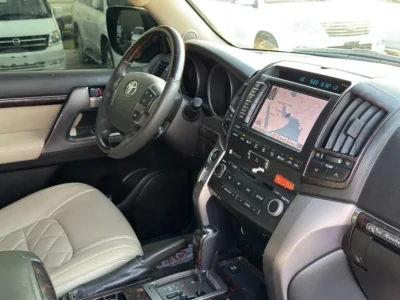 2011 Toyota Land Cruiser VXR GCC Specs