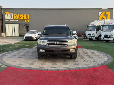 2011 Toyota Land Cruiser VXR GCC Specs