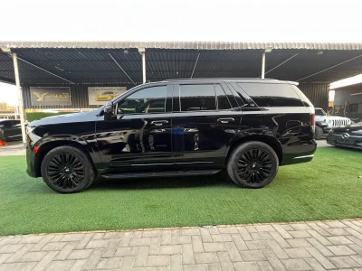 2021 Cadillac Escalade Premium Luxury US Specs