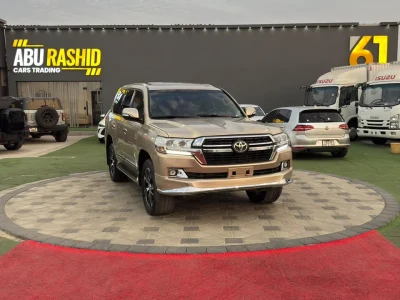 2015 Toyota Land Cruiser GXR GCC Specs