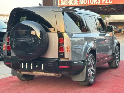 2024 Land Rover Defender 130 P400 American Specs
