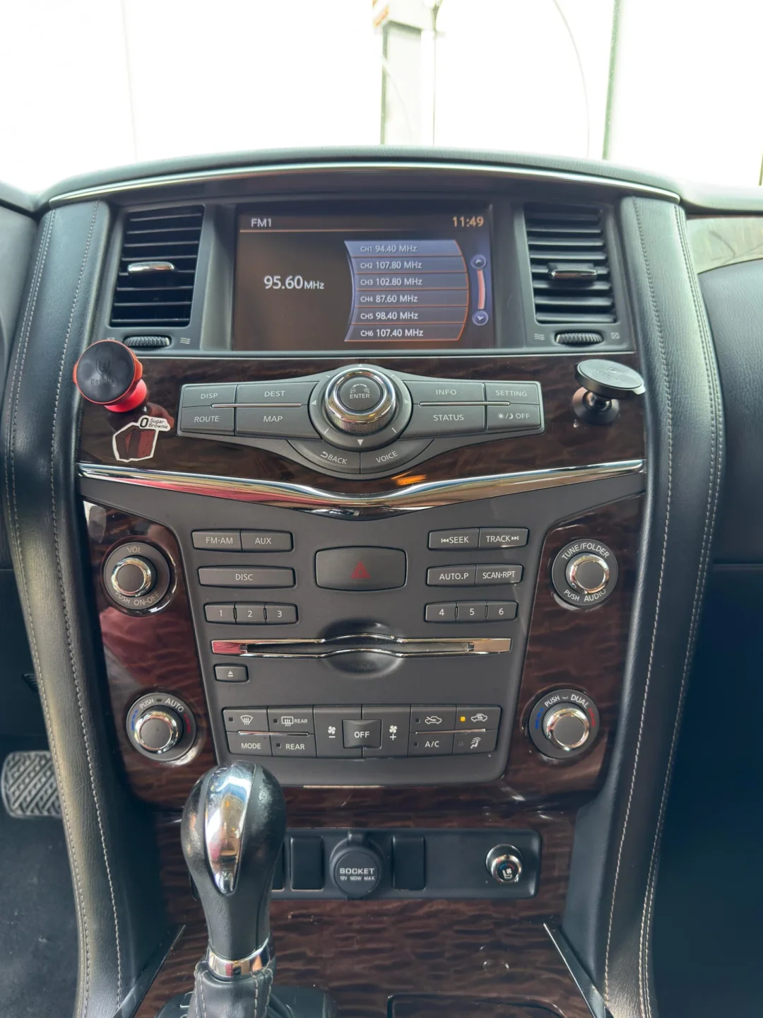 2017 Nissan Patrol LE Titanium GCC Specs