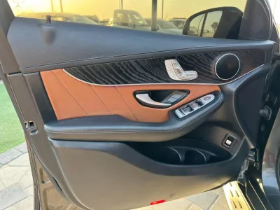 مرسيدس بنز GLC 200 موديل 2020 مواصفات خليجية