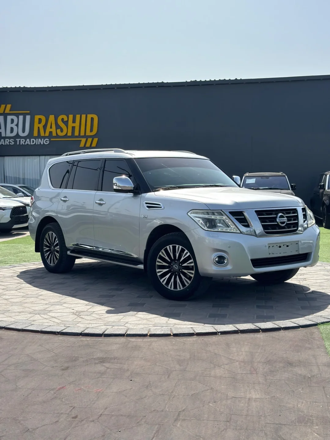 2017 Nissan Patrol LE Titanium GCC Specs