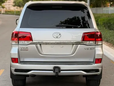 2014 Toyota Land Cruiser VXR 2020-Style Conversion GCC Specs