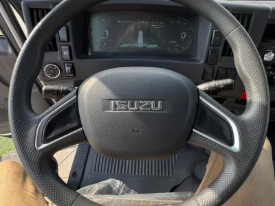 2025 Isuzu KV100 Cargo Van GCC Specs
