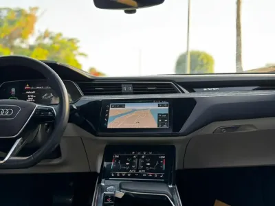 أودي e-tron سبورت باك 55 كواترو 2020 مواصفات خليجية