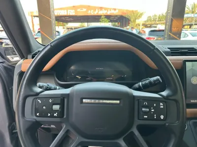 2024 Land Rover Defender 130 P400 American Specs