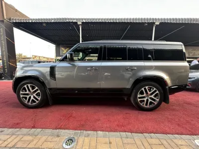 2024 Land Rover Defender 130 P400 American Specs