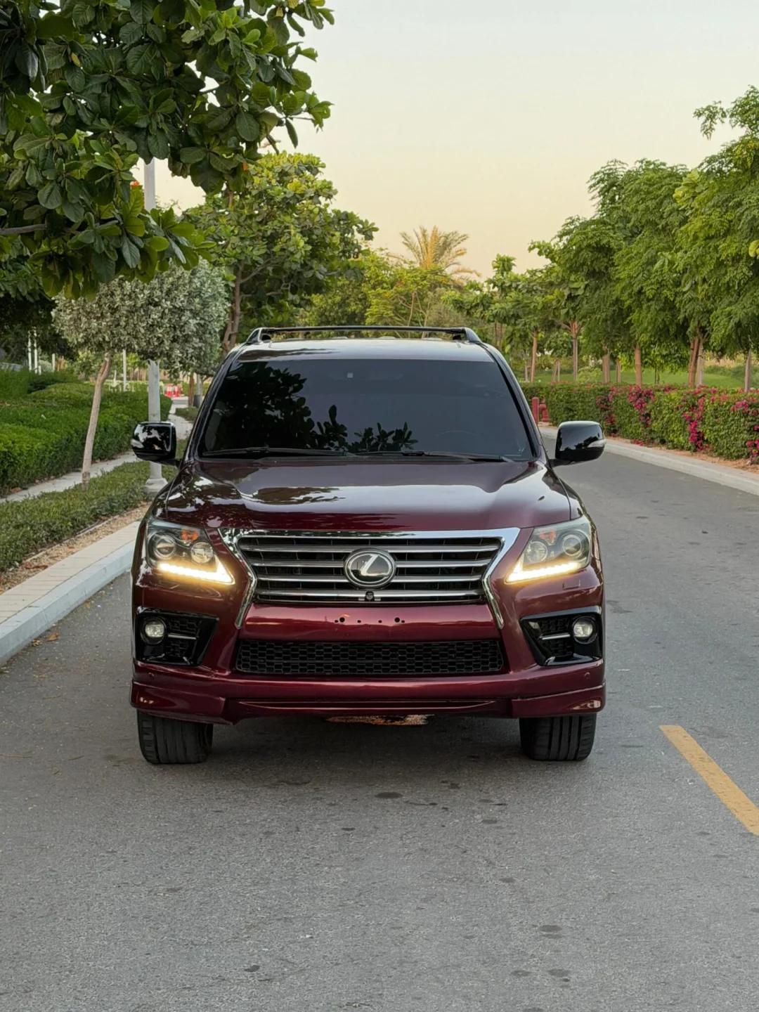 2014 Lexus LX 570 S GCC Specs
