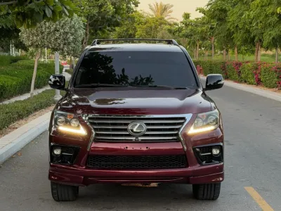 2014 Lexus LX 570 S GCC Specs
