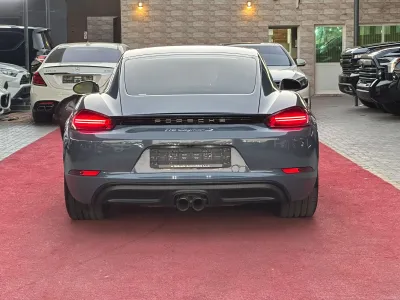 2018 Porsche 718 Cayman S GCC Specs