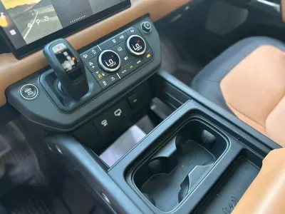 2024 Land Rover Defender 130 P400 American Specs